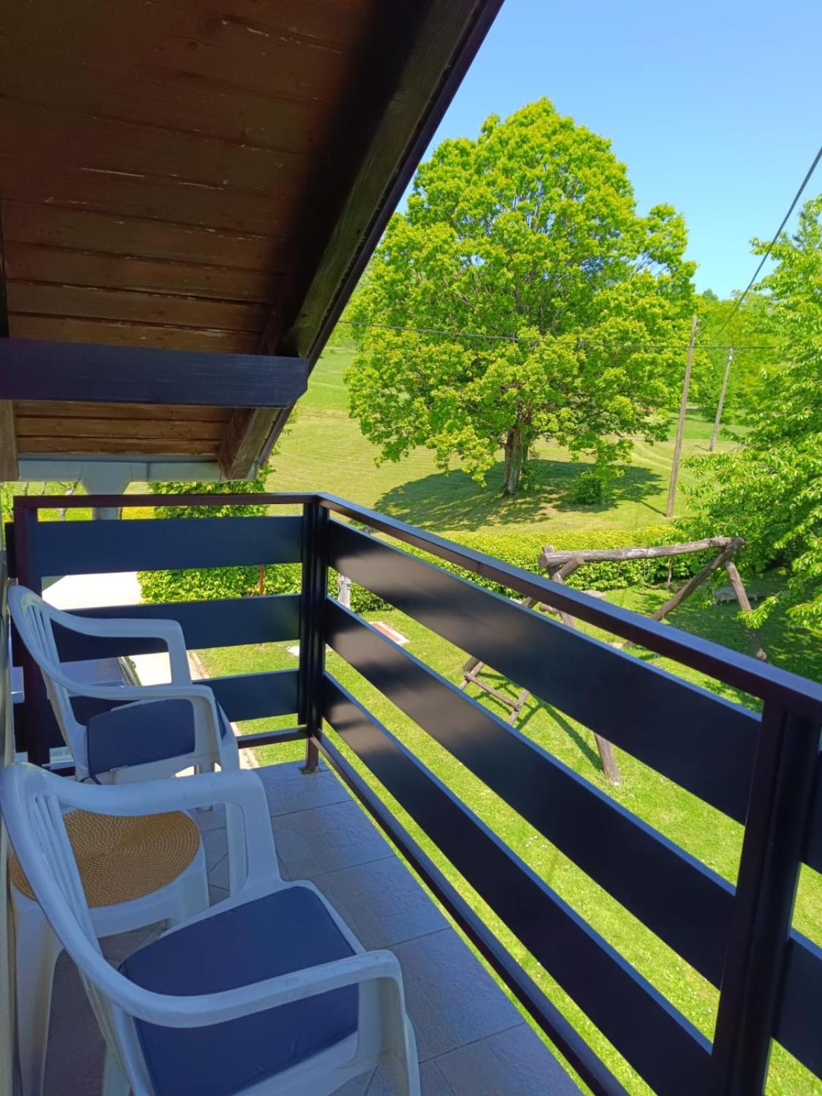 Guesthouse Mirko Hodak Selište Drežničko Exterior foto