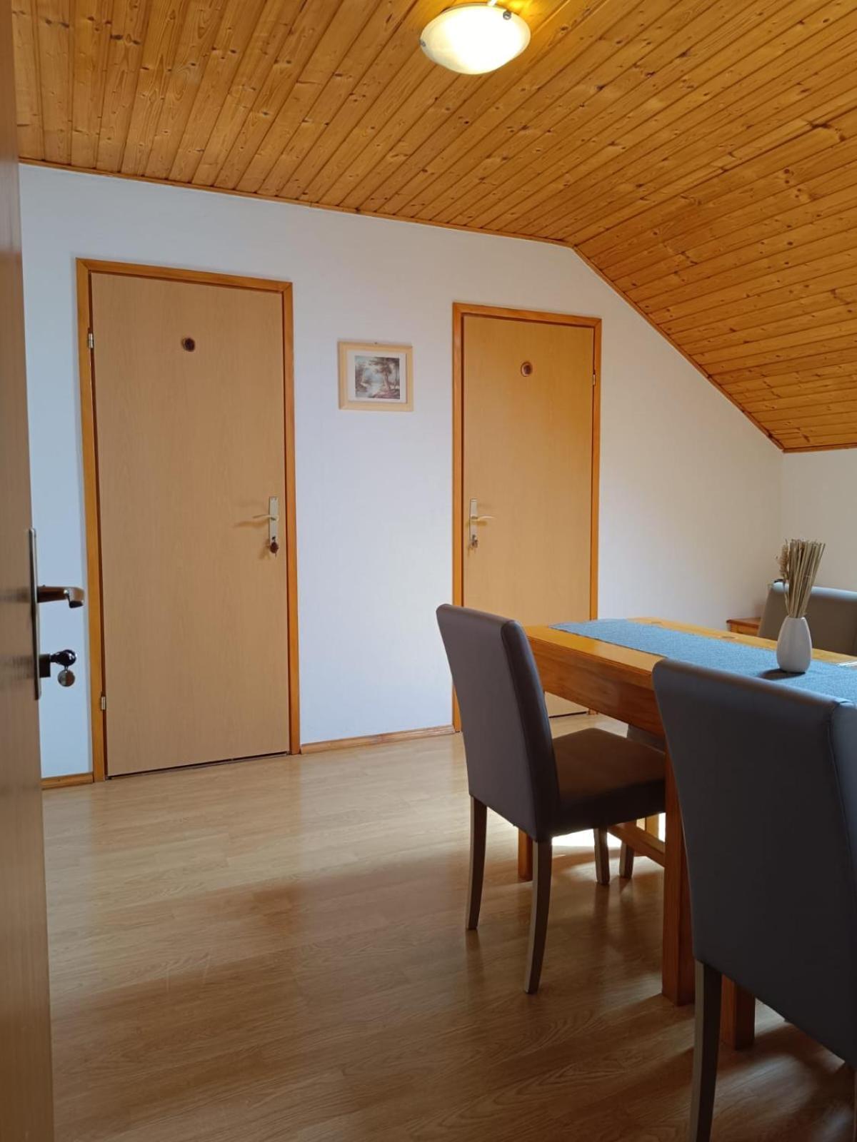 Guesthouse Mirko Hodak Selište Drežničko Exterior foto